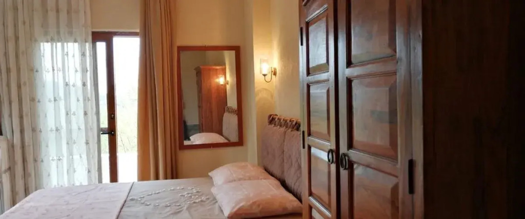 W. Antic Cafe Restaurant Butik Otel