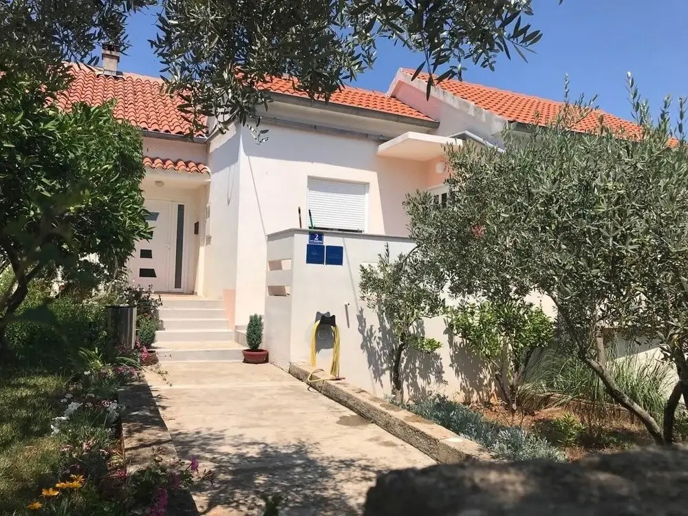 Ružica - 50m From the sea - A1-ruža