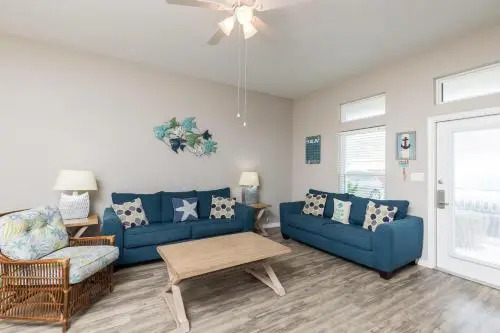 Village by the Beach I919K - 1 Br townhouse by RedAwning