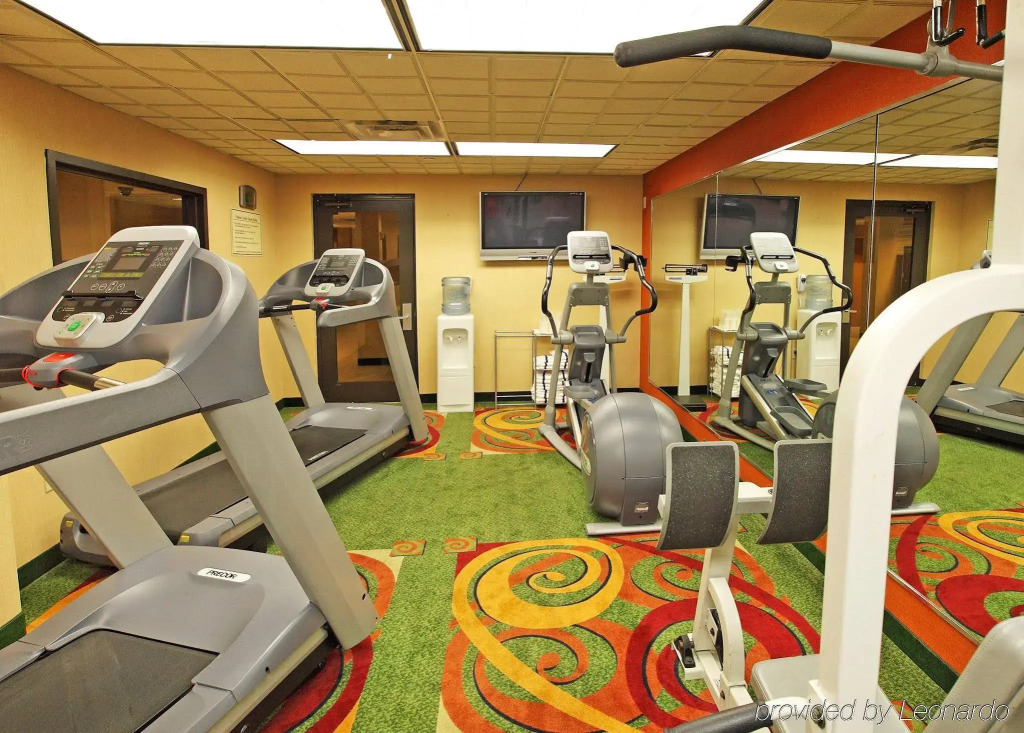 Country Inn & Suites by Radisson, Tyler University Area