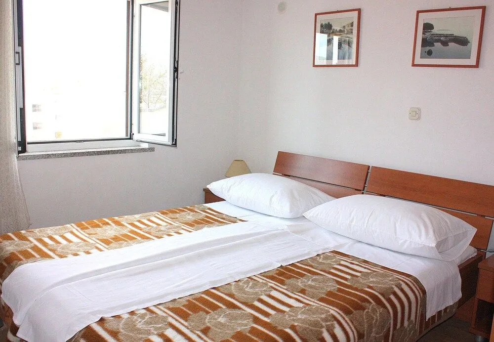 Apartments Viz Pag