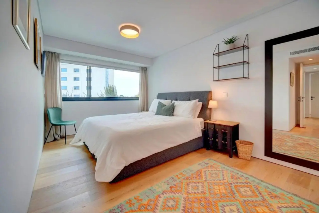 Mirabilis Apartments - LX Living