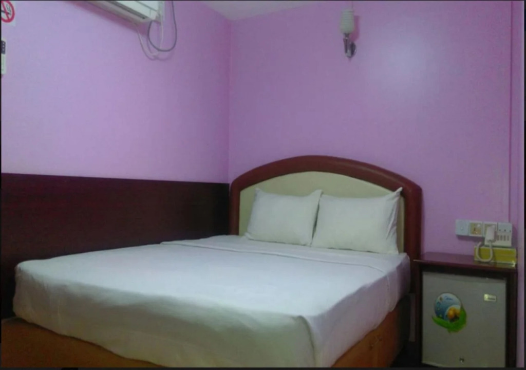 Royal 74 Hotel