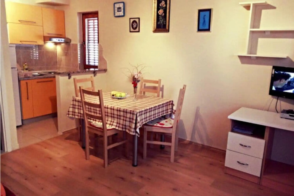 Apartment Zrinka in Starigrad Paklenica with terrace and seaview