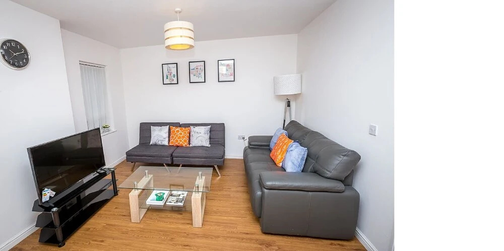 Walking Distance to Town With Free Parking