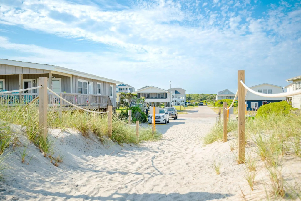 A Beach Music Paradise by Oak Island Accommodations