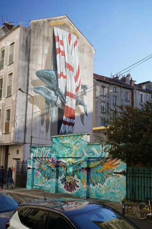 Studio plein centre avec garage, piscine et gardien