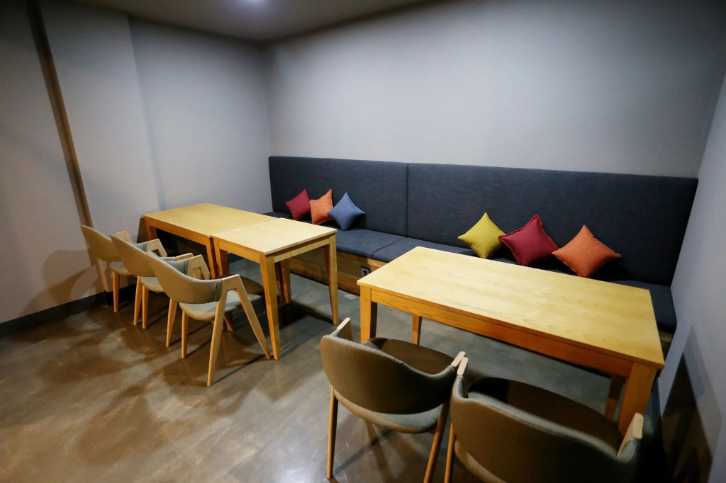 With U Hotel & Guesthouse