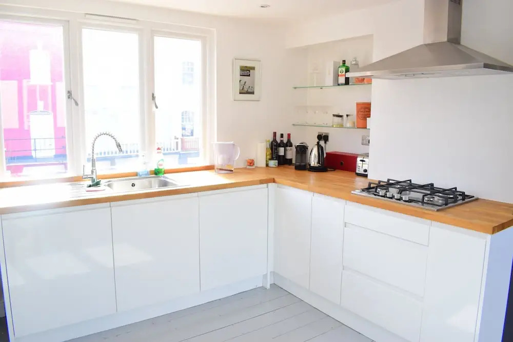 2 Bedroom Loft Flat in Hammersmith
