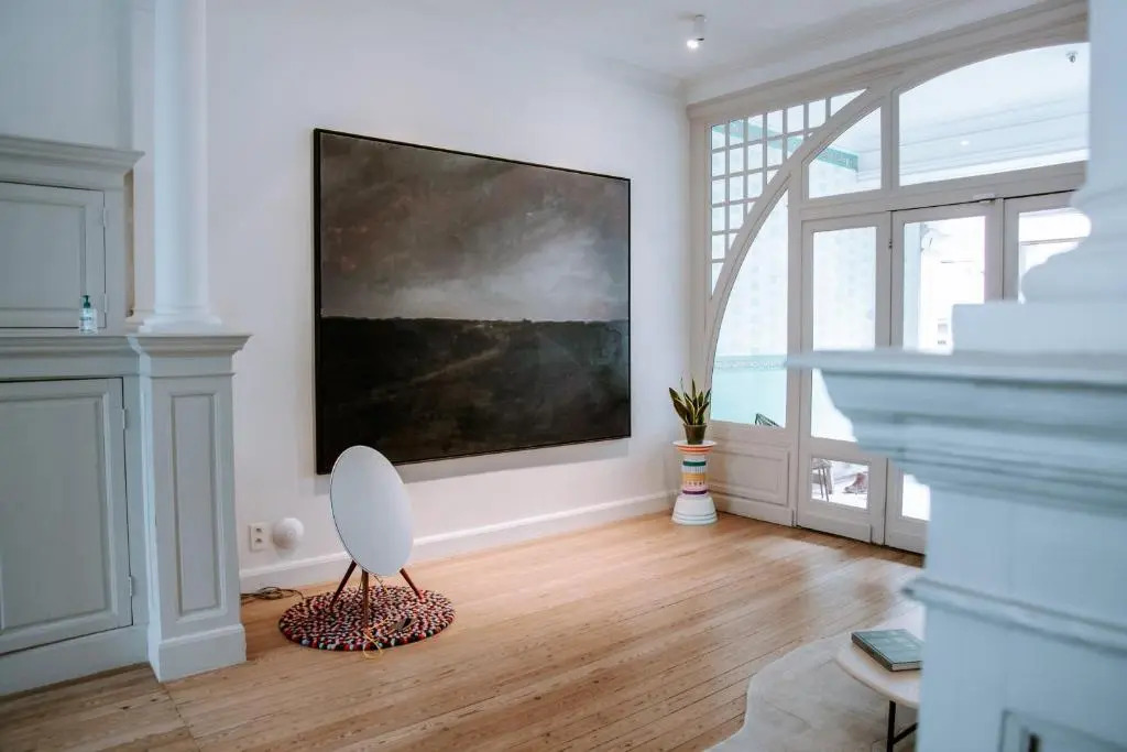 Spacious Belle Epoque House with free parking