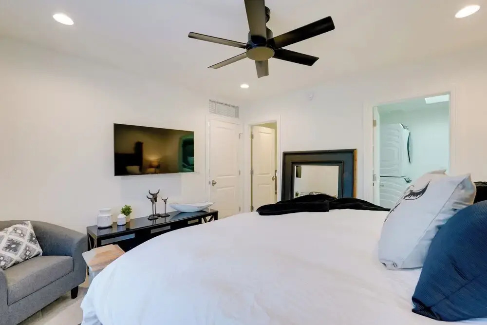Luxe Getaway w/ Fire Pit - Near TPC Scottsdale