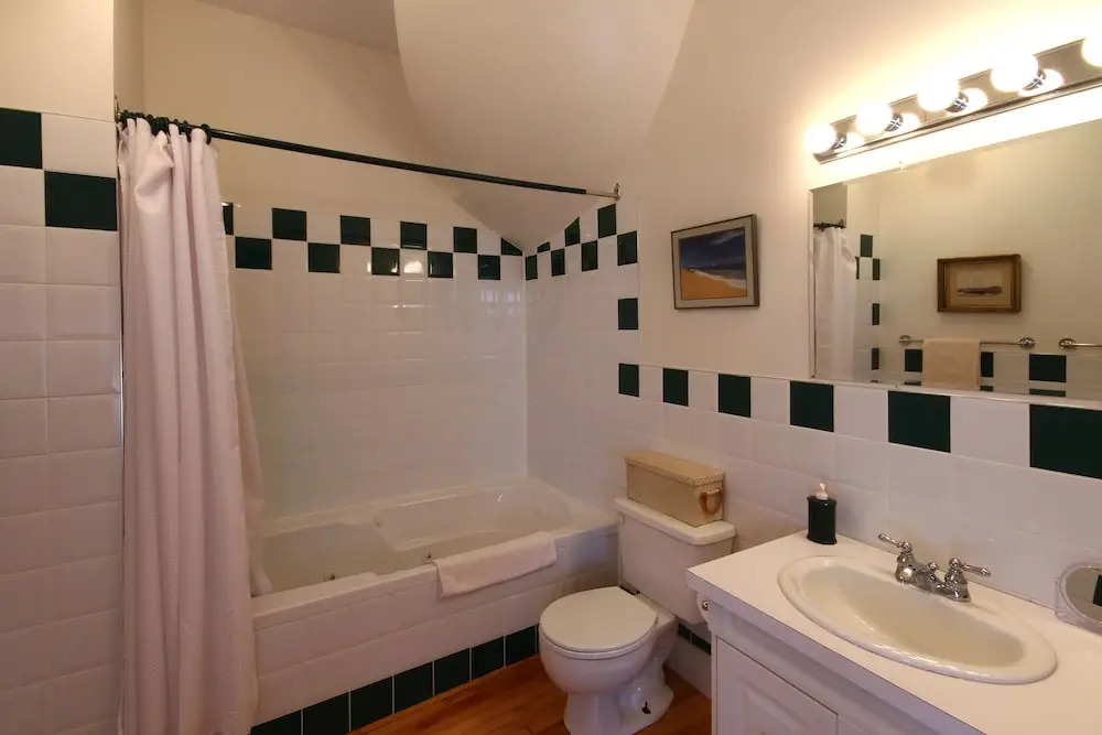 Homeport Historic B&B