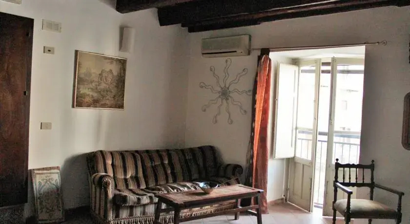 Filippos Holiday House