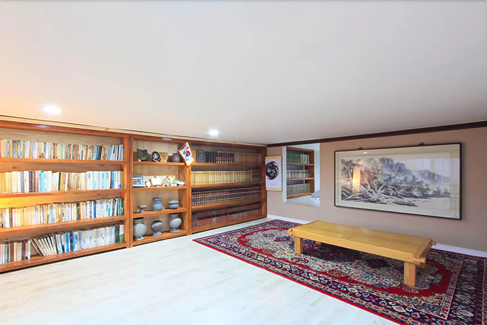 Goseong Hwapoli Pension