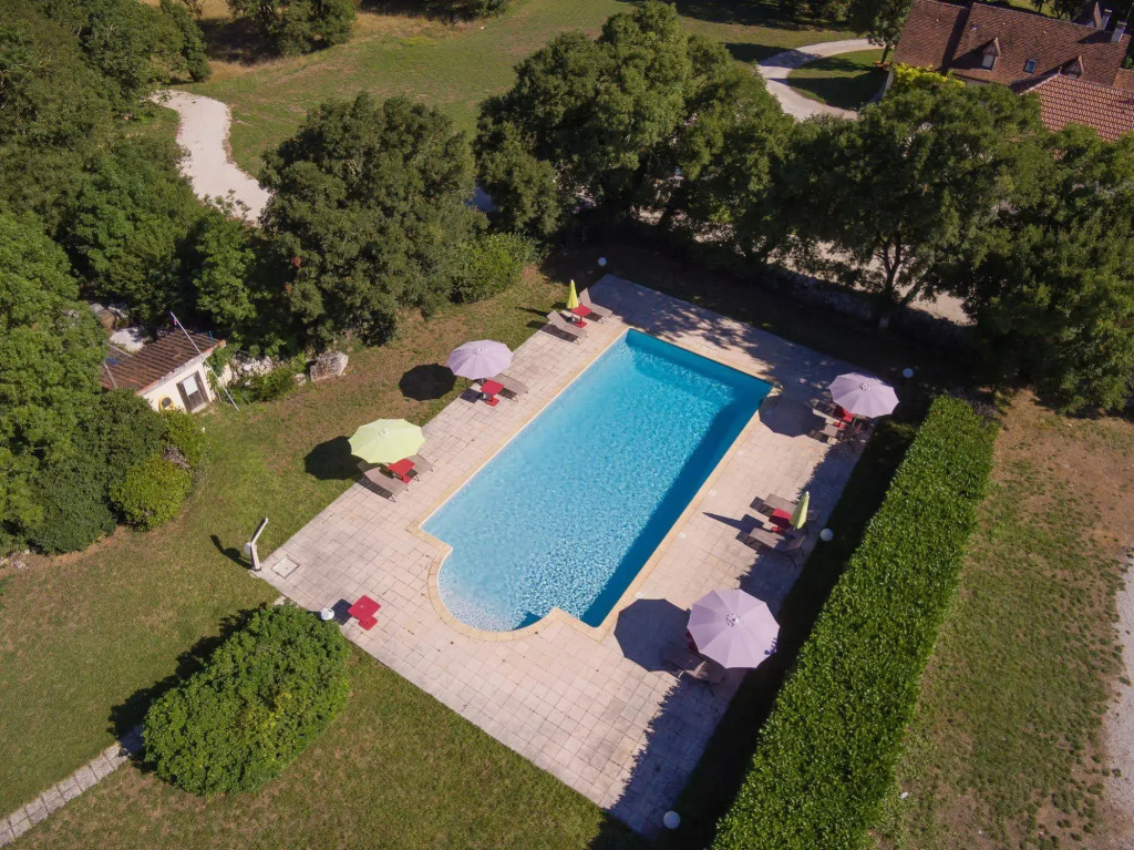 Logis Hôtels - Le Belvédère - Hôtel 2 étoiles et Restaurant