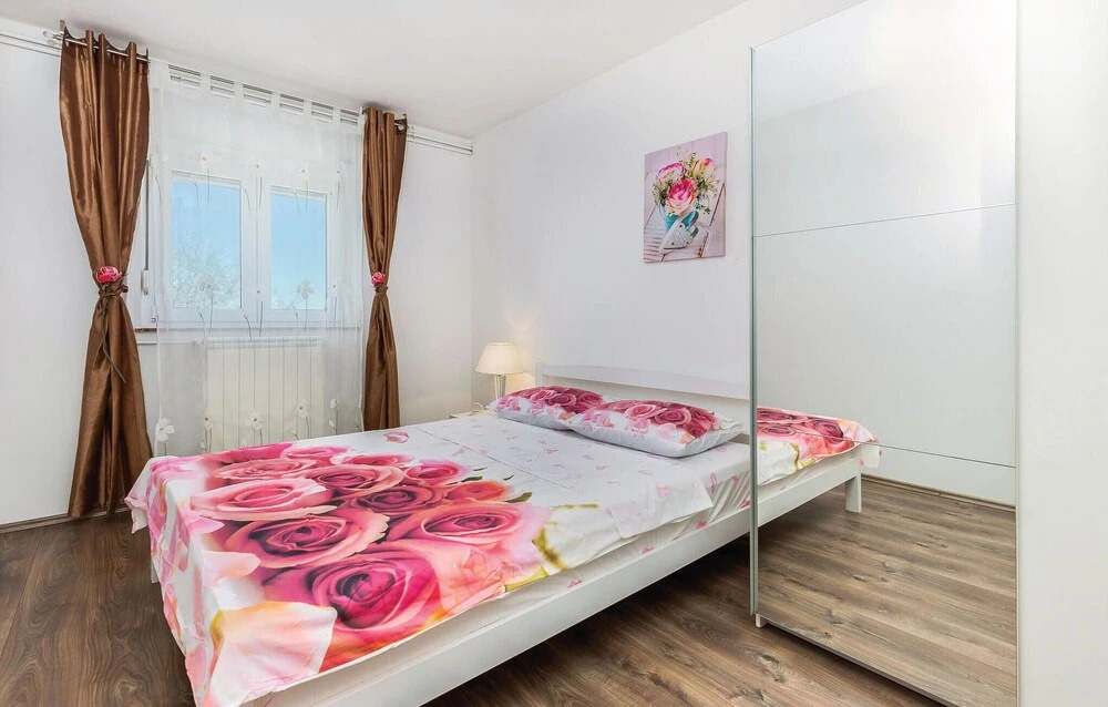 Cozy Apartment In Crikvenica