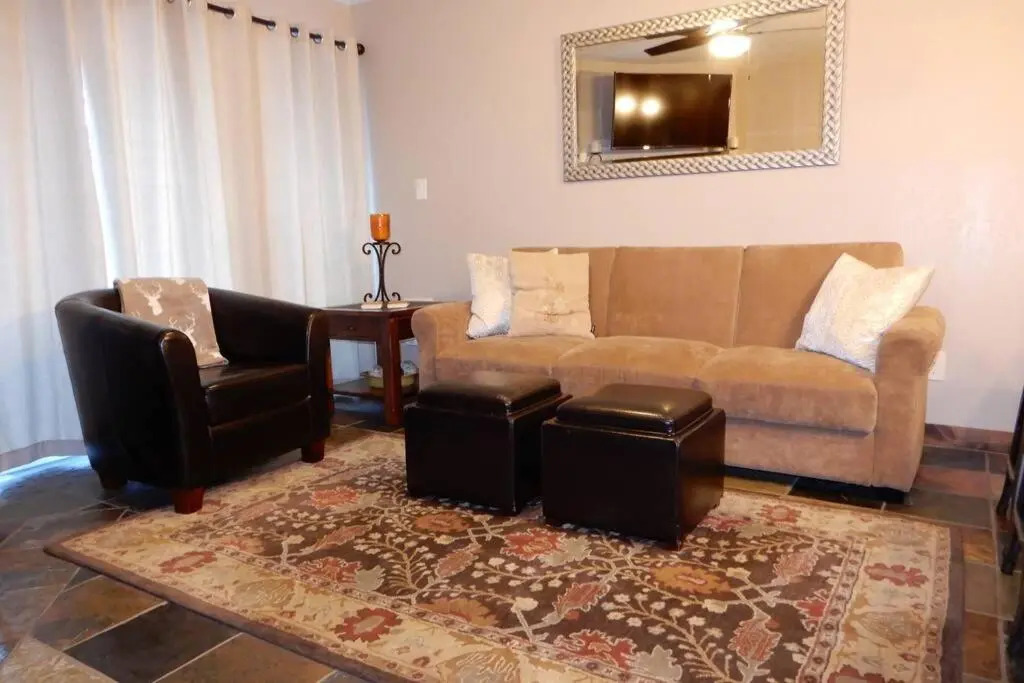 #211 1br Condo across from Park City Resort