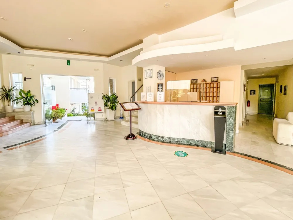 Melina Beach Hotel