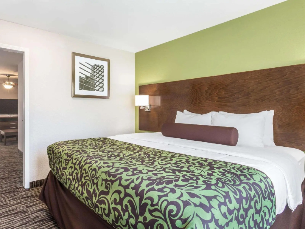 Comfort Inn & Suites North Little Rock JFK Blvd