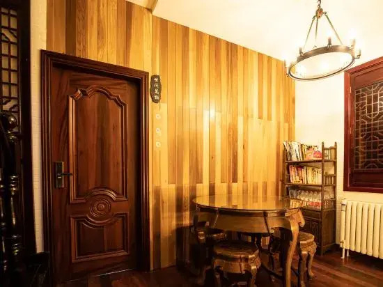 Shanghai Shikumen Culture Homestay