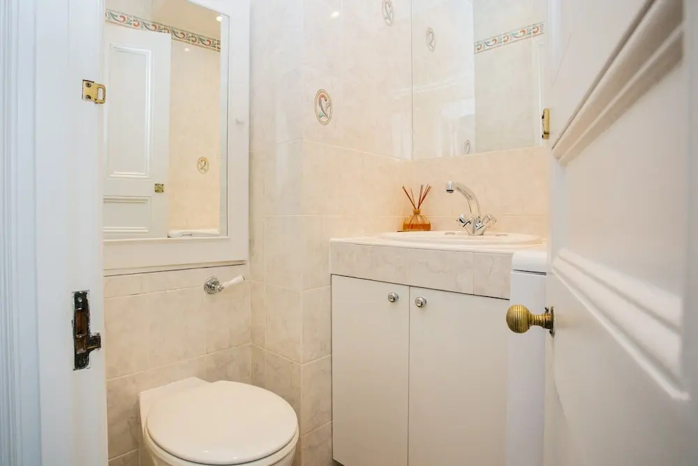 2 Bedroom Apartment in Westminister