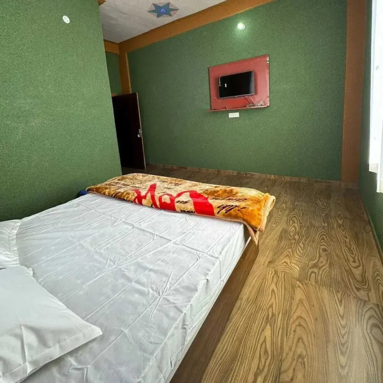 Hotel Raghukul