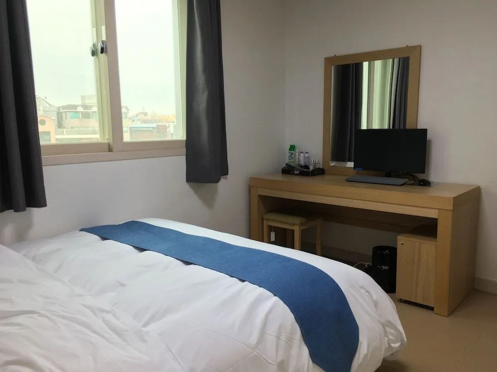 Hotel Joy near Camp Humphres