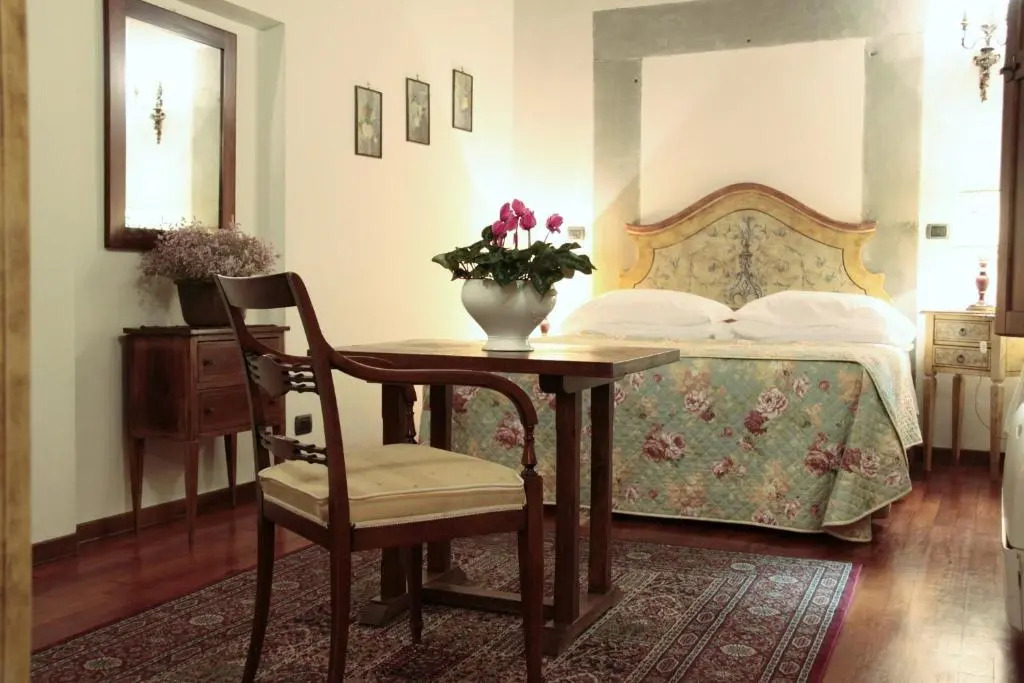 Casa Del Vescovo