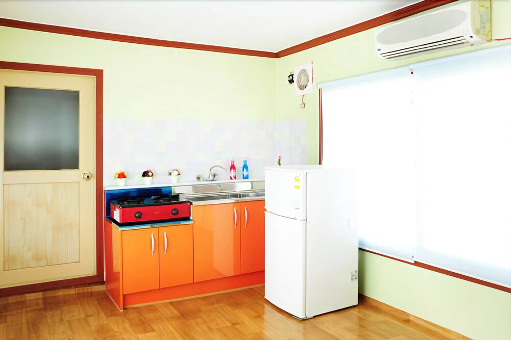 Anmyeondo Travel Paradise Pension