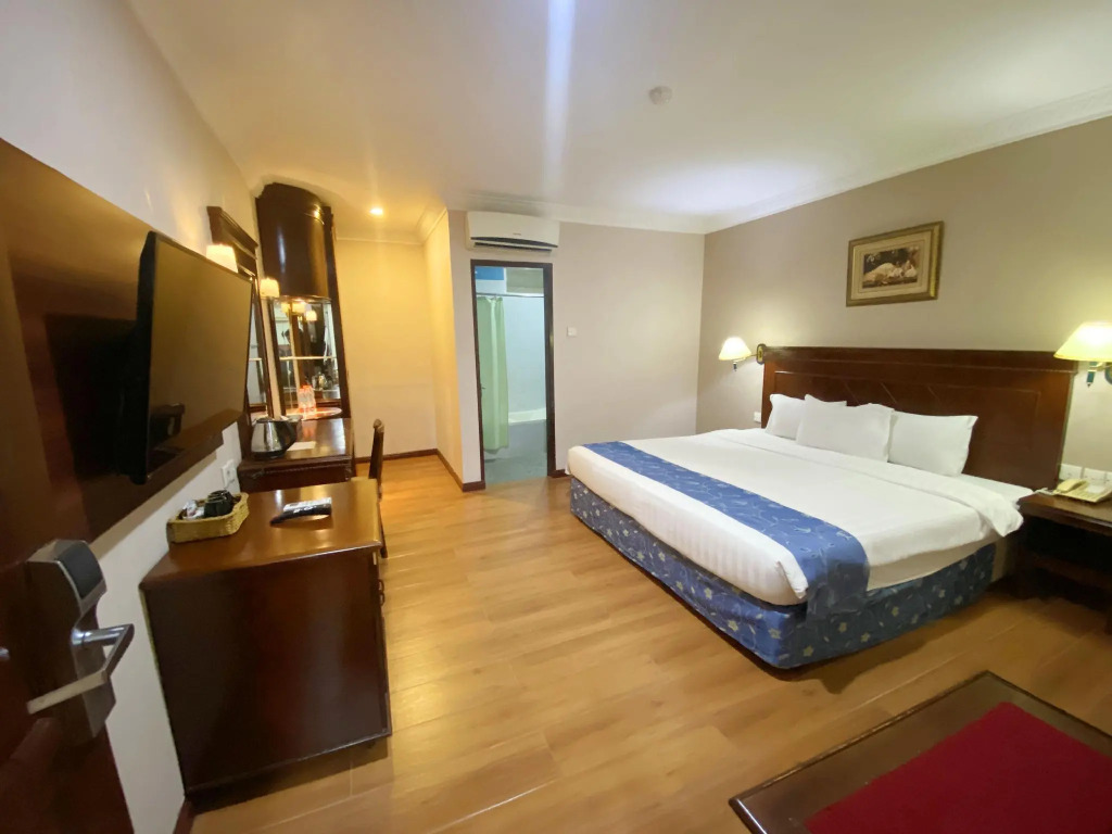 Antares Hotel