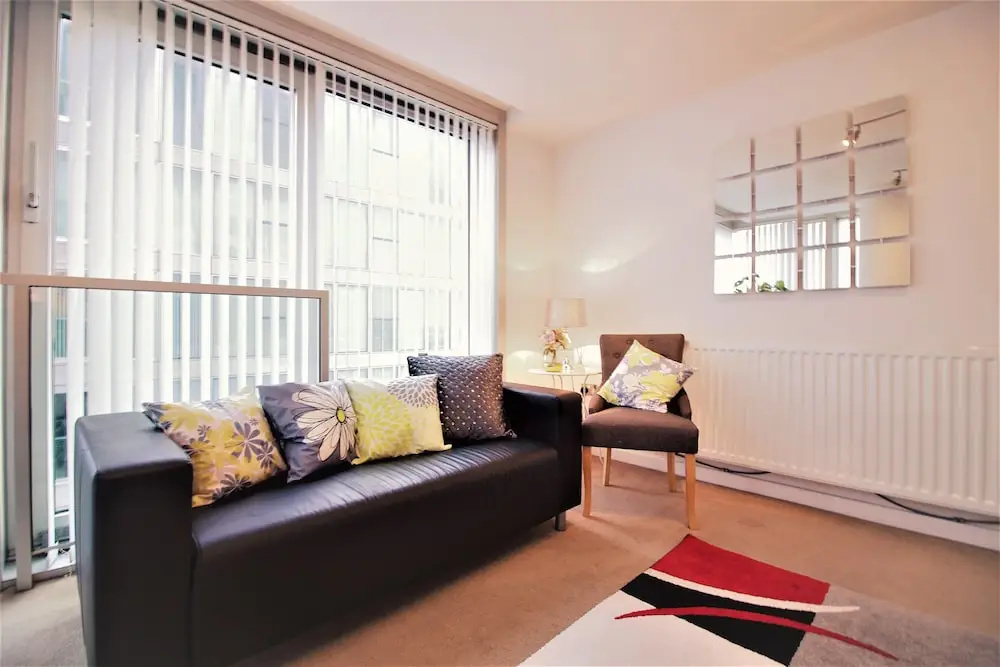 Solace Apartment Milton Keynes