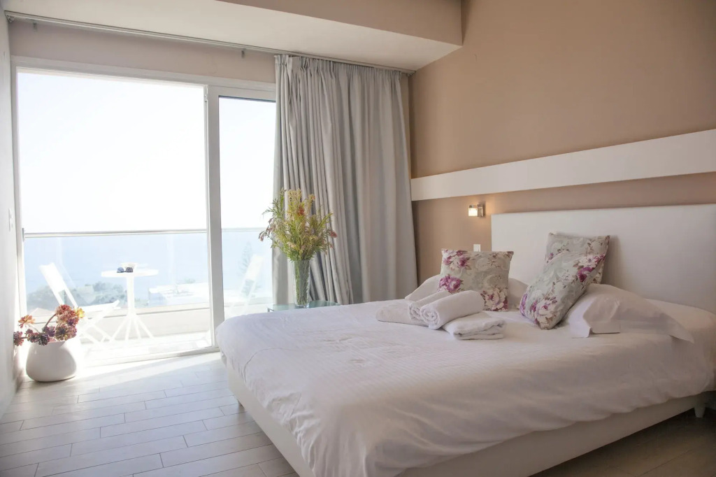 Saradari Beach Hotel