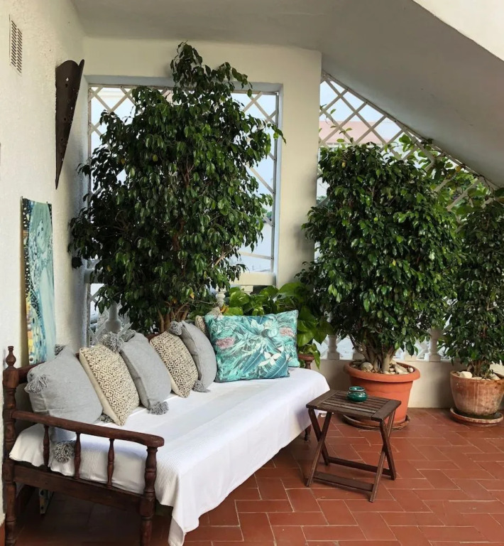 Hostal Avalon