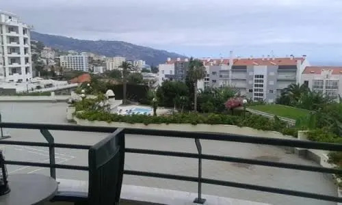 Hollywood Apartment