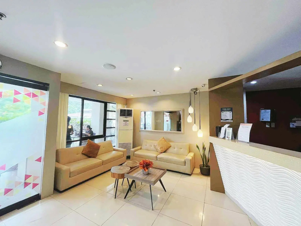 Travelbee Business Inn