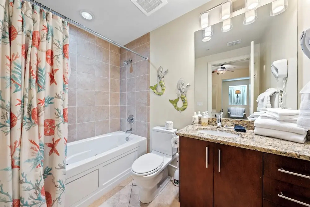 Turquoise Place 405C
