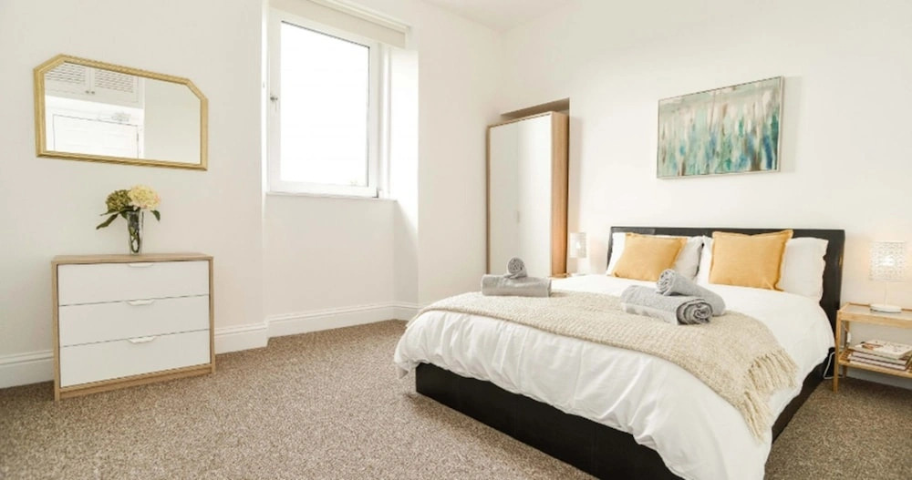 Modern Central Apartment
