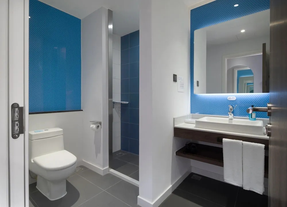 Holiday Inn Express Shanghai Tourism Zone