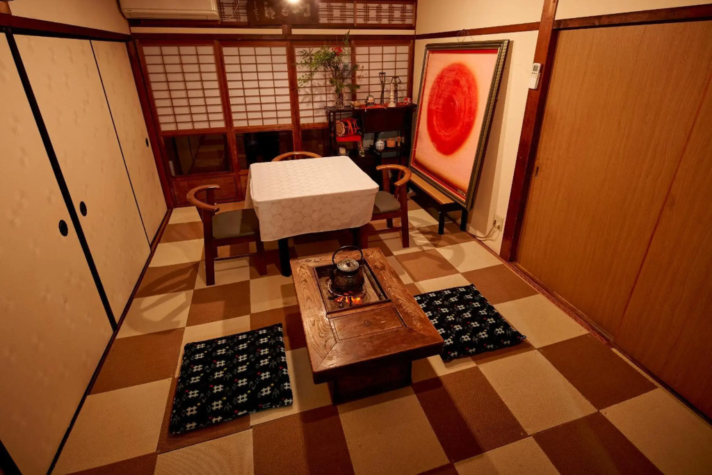 1日1組のお客様を御迎えする宿Hotobil An inn that welcomes one group of guests per day