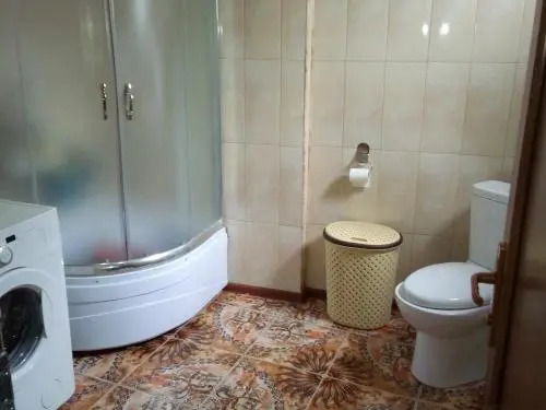 Guesthouse Megi On Robaqidze 6