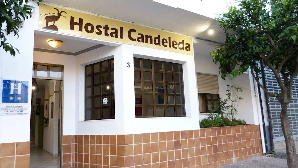 HOSTAL CANDELEDA