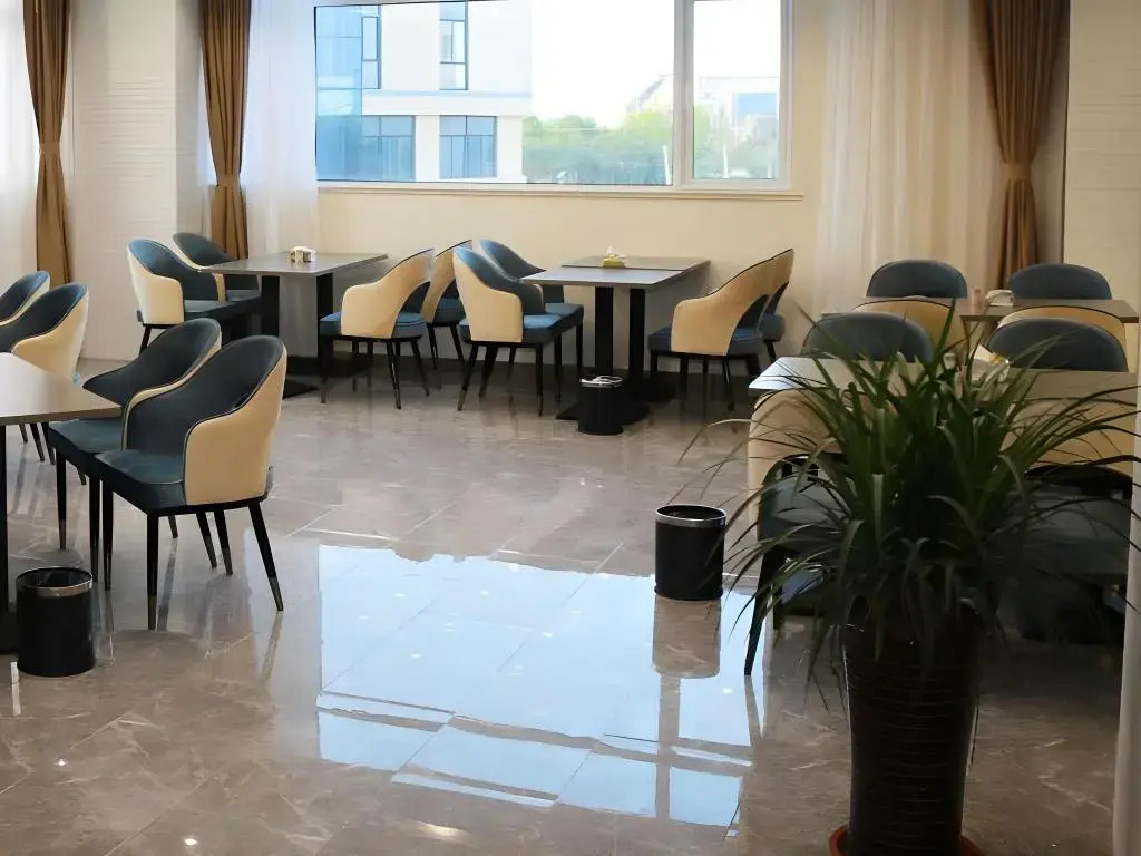 VX Hotel Lianyun Gang Guanyun Baichen Plaza