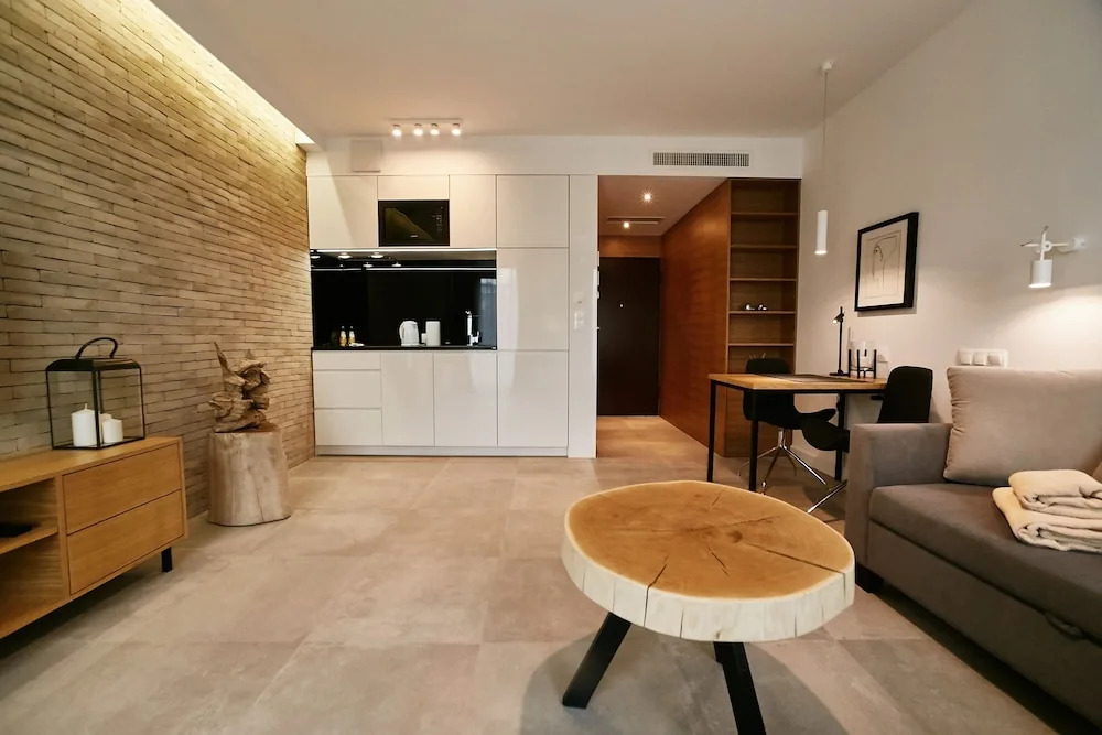 Avesa Luxury Apartments by Wawel Castle