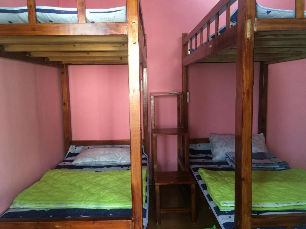 Kaka Youth Hostel