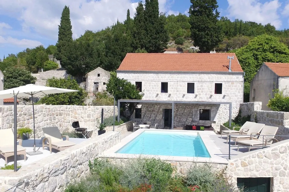 Hedera Estate, Villa Hedera Viii