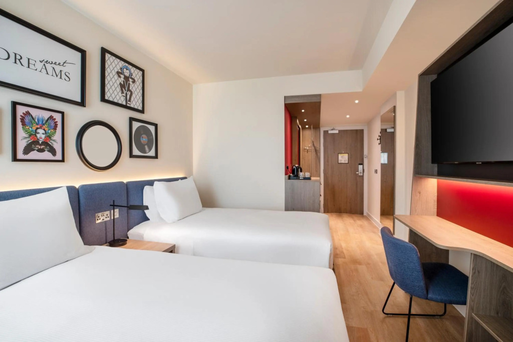 City Hotel