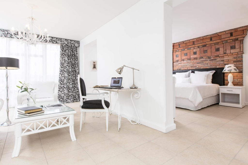 La Mision Hotel Boutique