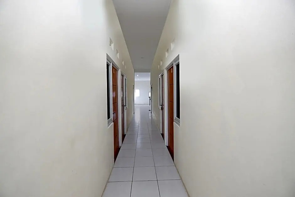 OYO Life 2751 Deyo Kost