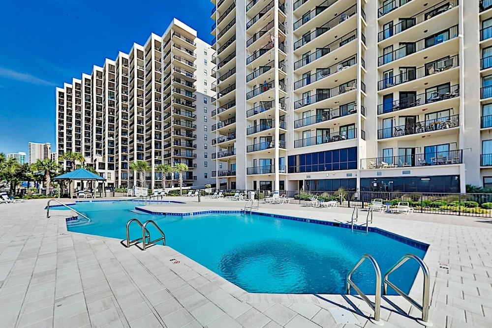 Updated Beachside #907 - 2 Br Condo