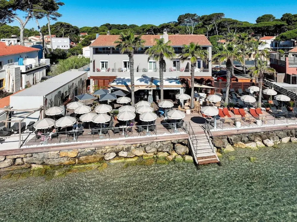 Bor Hôtel & Restaurant - Plage privée